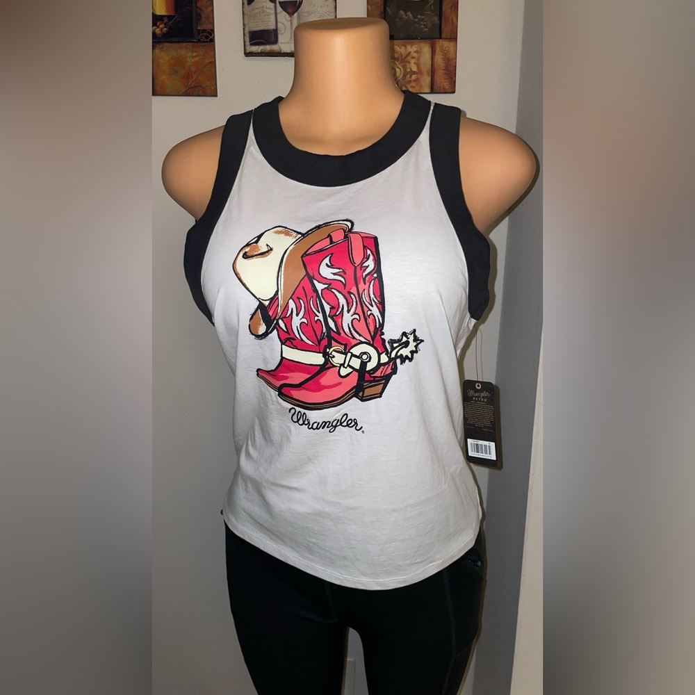 NWT WRANGLER WOMENS RETRO BOOTS/ COWBOYS HAT GRAPHIC TANK SIZE S - Picture 6 of 8
